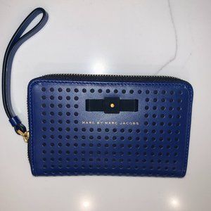 Marc by Marc Jacobs Sophisticato Bow Wristlet Wallet in Cobalt Blue